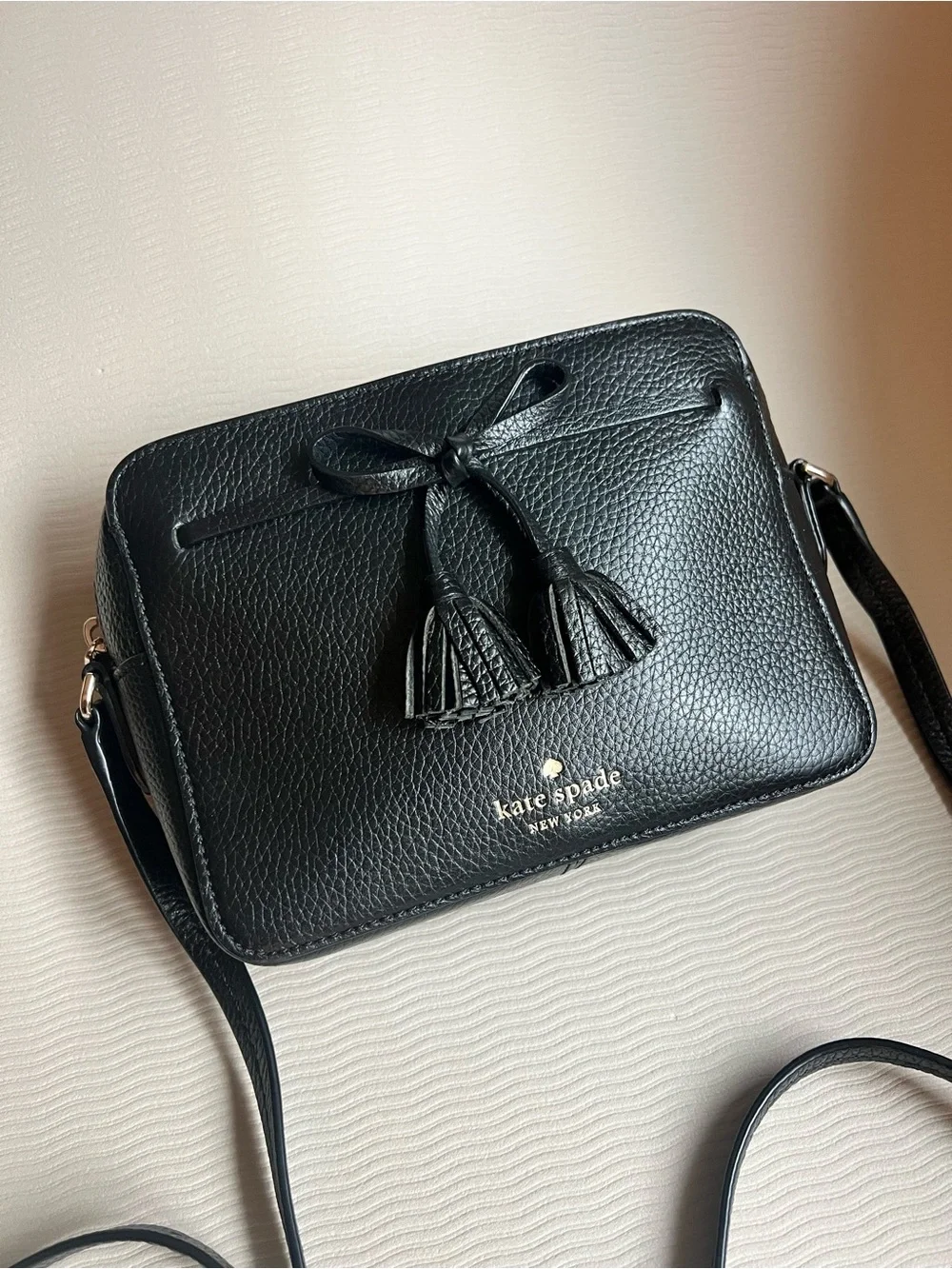 kate spade pebbled black